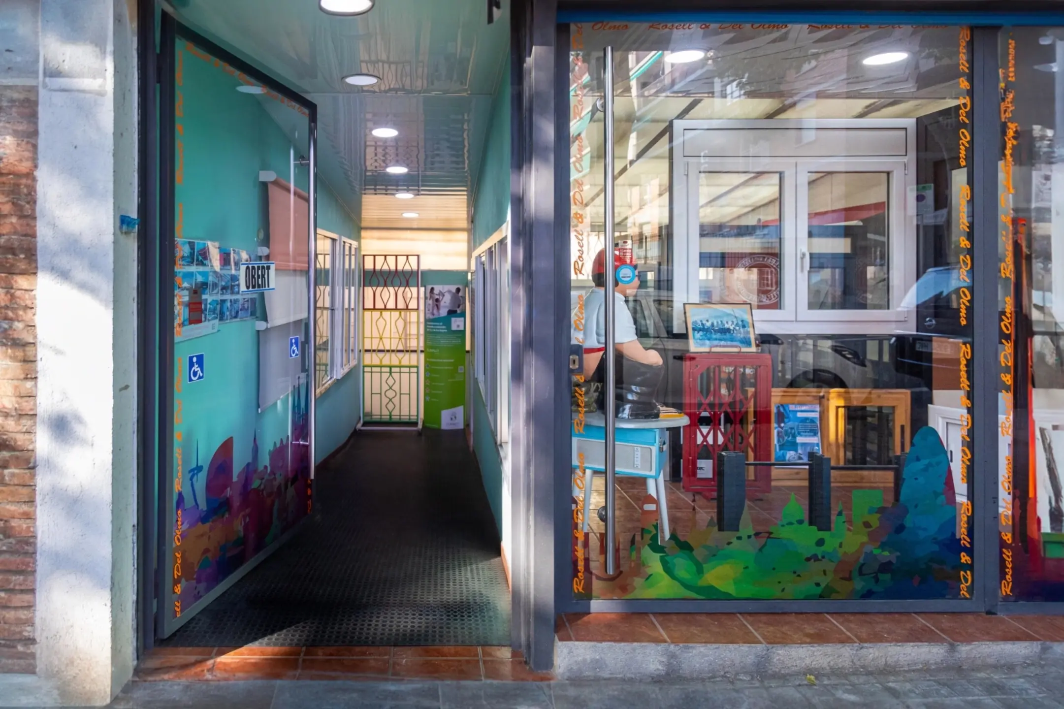 Foto de la fachada de la tienda