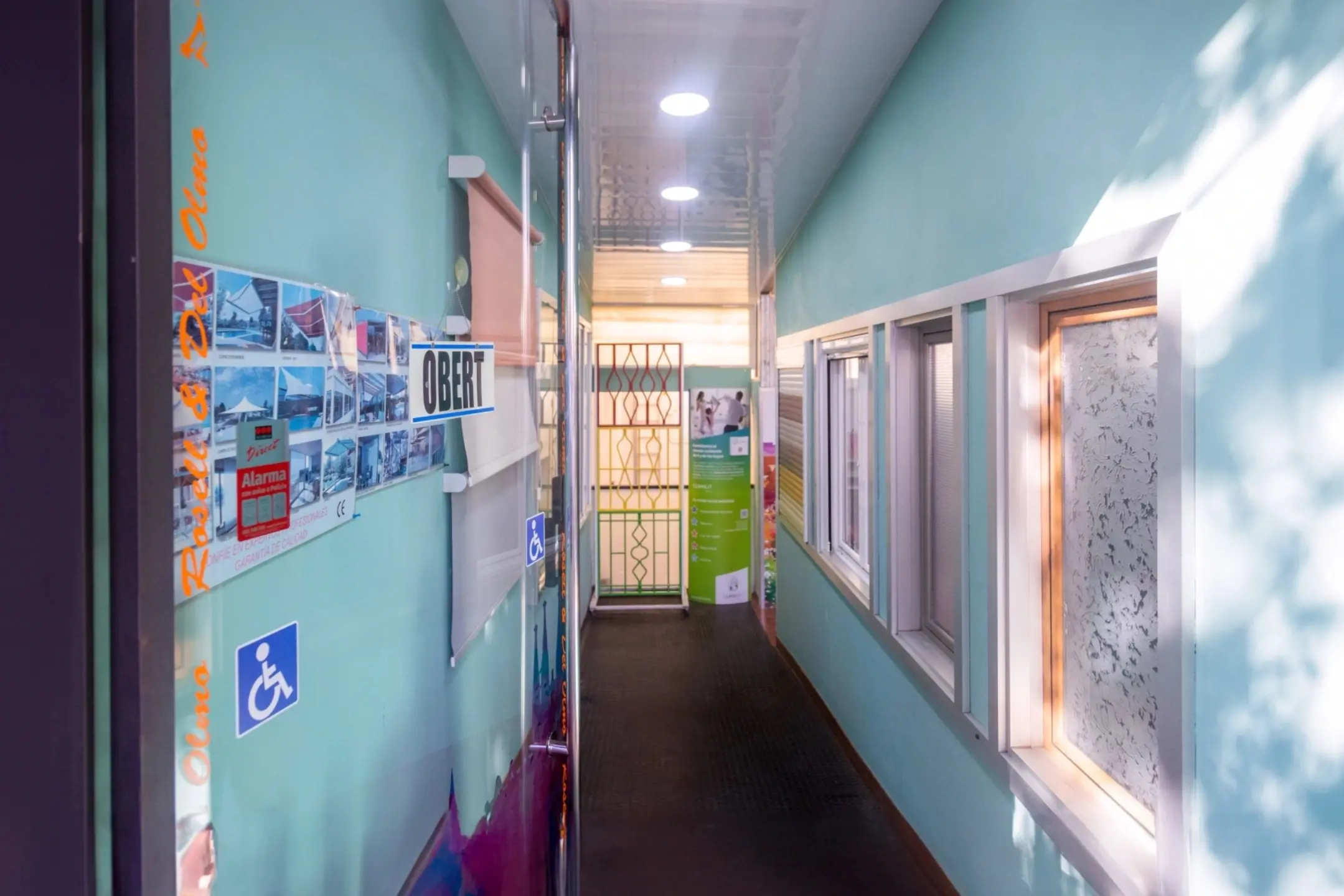 Foto de la entrada de la tienda